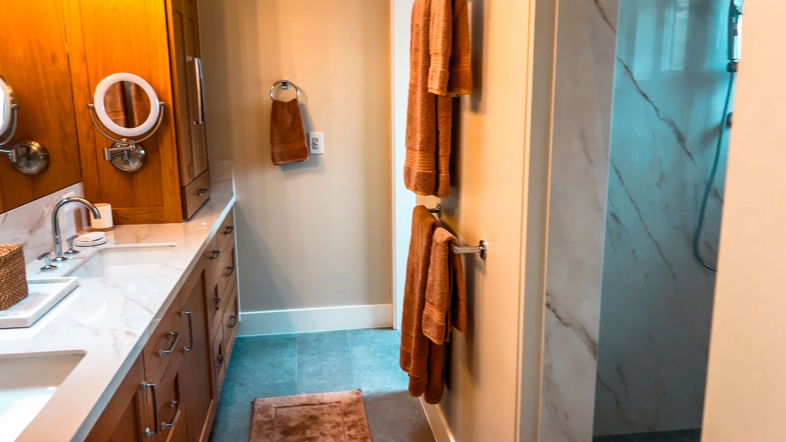 Detached backyard ADU in San Diego built by SunCoast Construction Inc with modern design and private layout