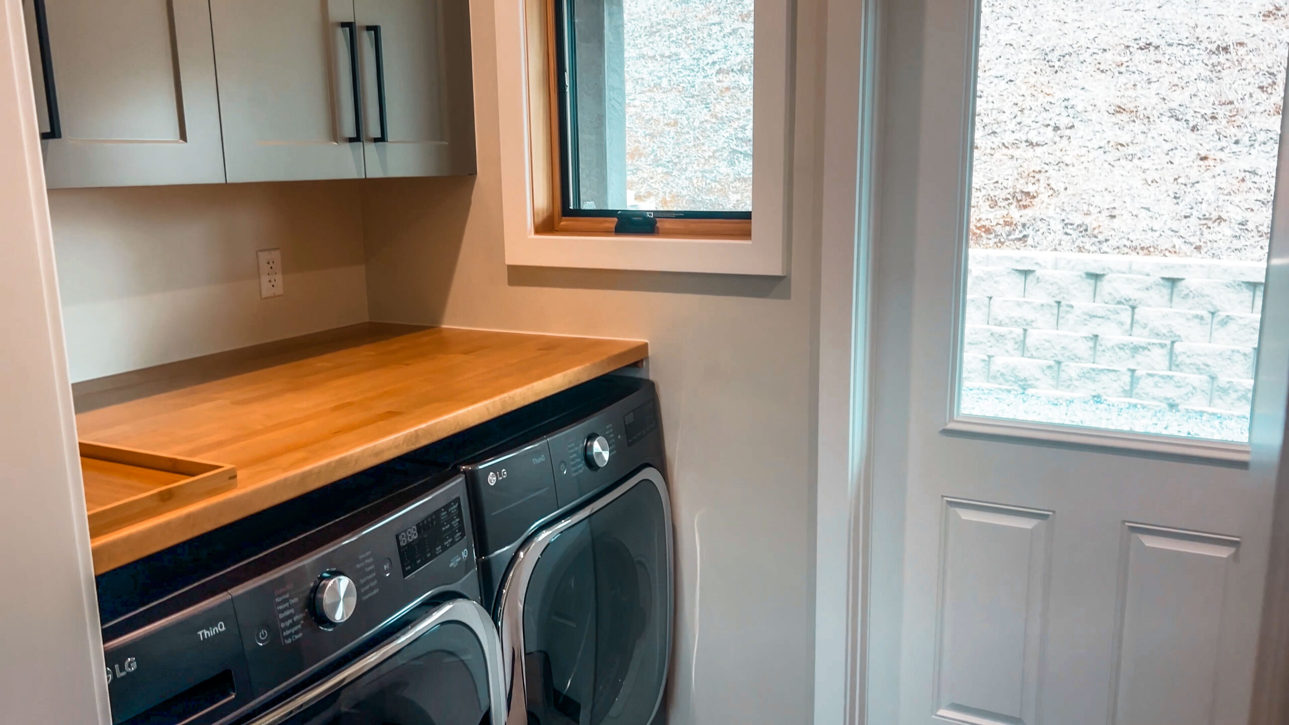 Modern backyard ADU in San Diego built by SunCoast Construction Inc with contemporary living area